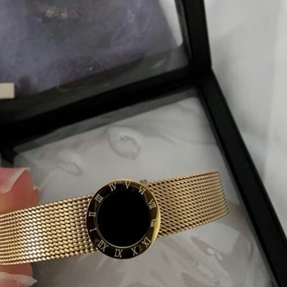Roman Number Gold Bracelet - Picture 1 of 6